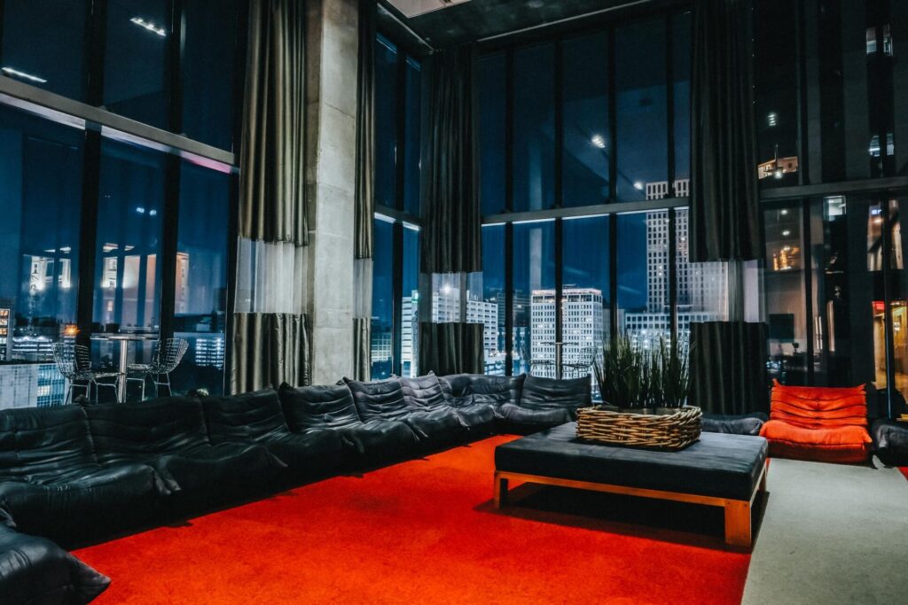 luxury new orleans apartment rental in the central business district - 930 Poydras